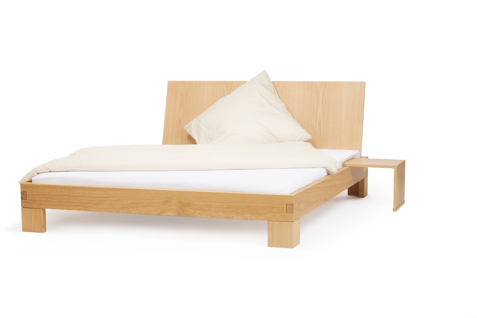 Vollholz Singlebett Eiche inklusive Zubehör